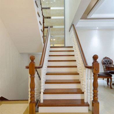 古典混搭风格楼梯设计案例