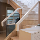 美式风格复式楼梯设计案例