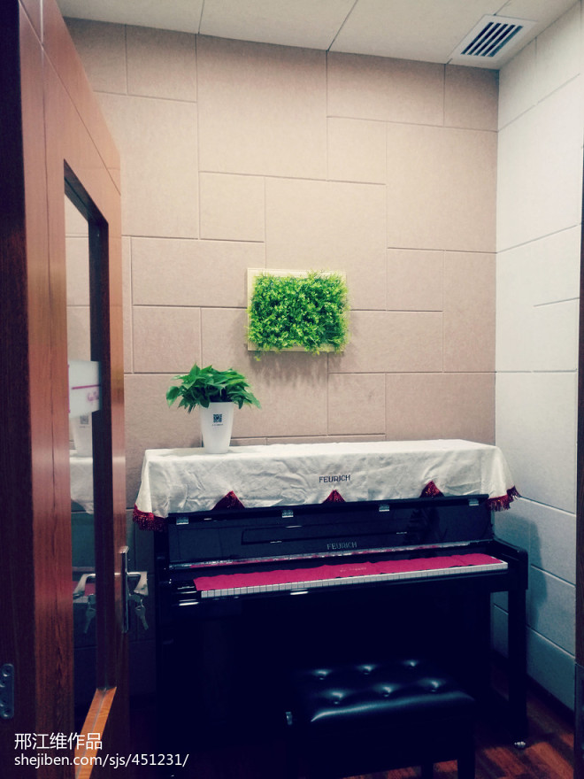 西安曲江金地广场-凯哥艺术钢琴教育中心