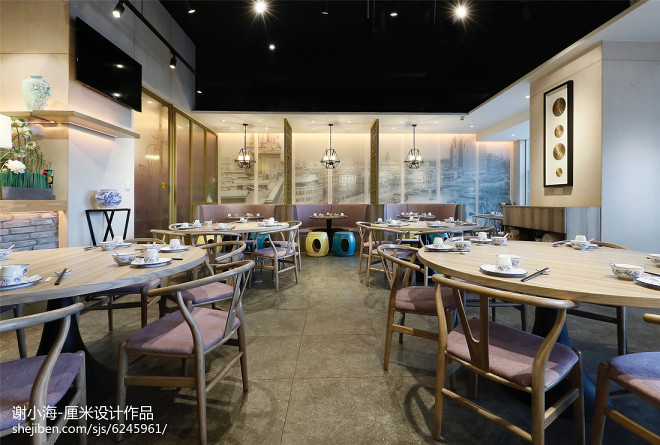 上海新天地餐厅就餐区设计