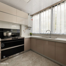 130m² 现代简约厨房设计图