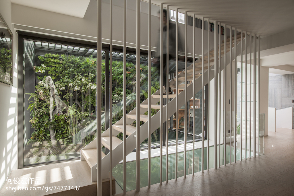 现代别墅楼梯设计图片