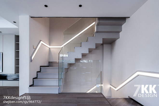 现代明亮楼梯设计图片