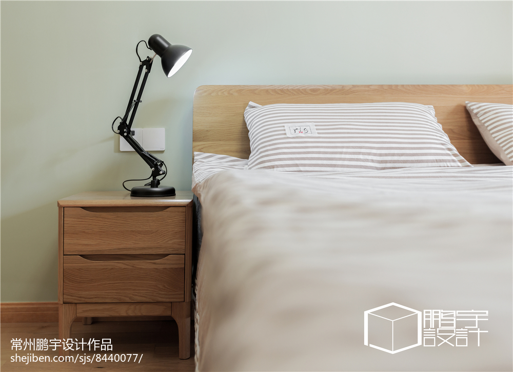 日式二居卧室床头灯设计图