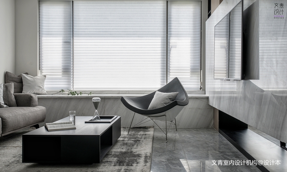 黑白现代客厅飘窗设计