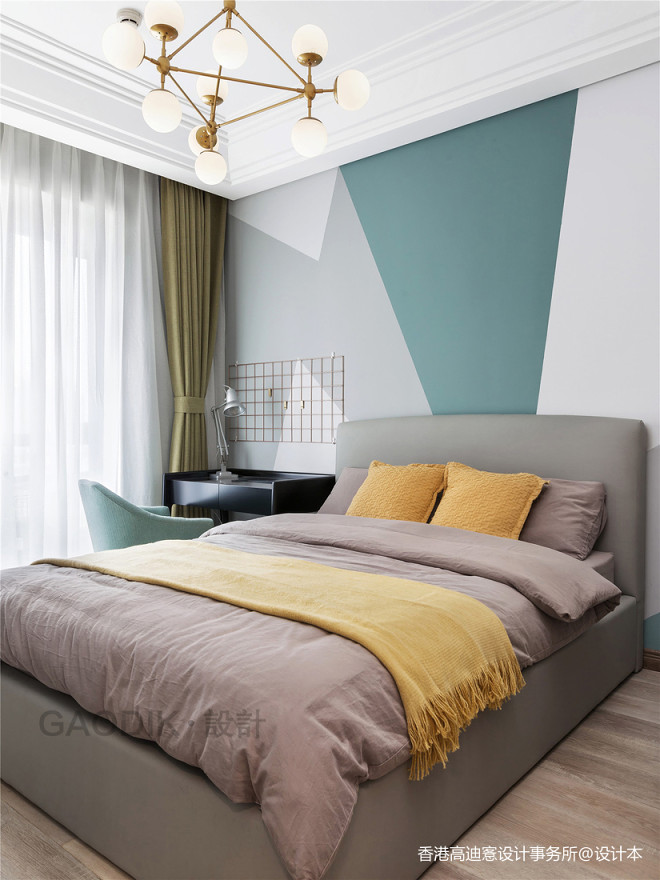 质感现代三居卧室背景墙设计