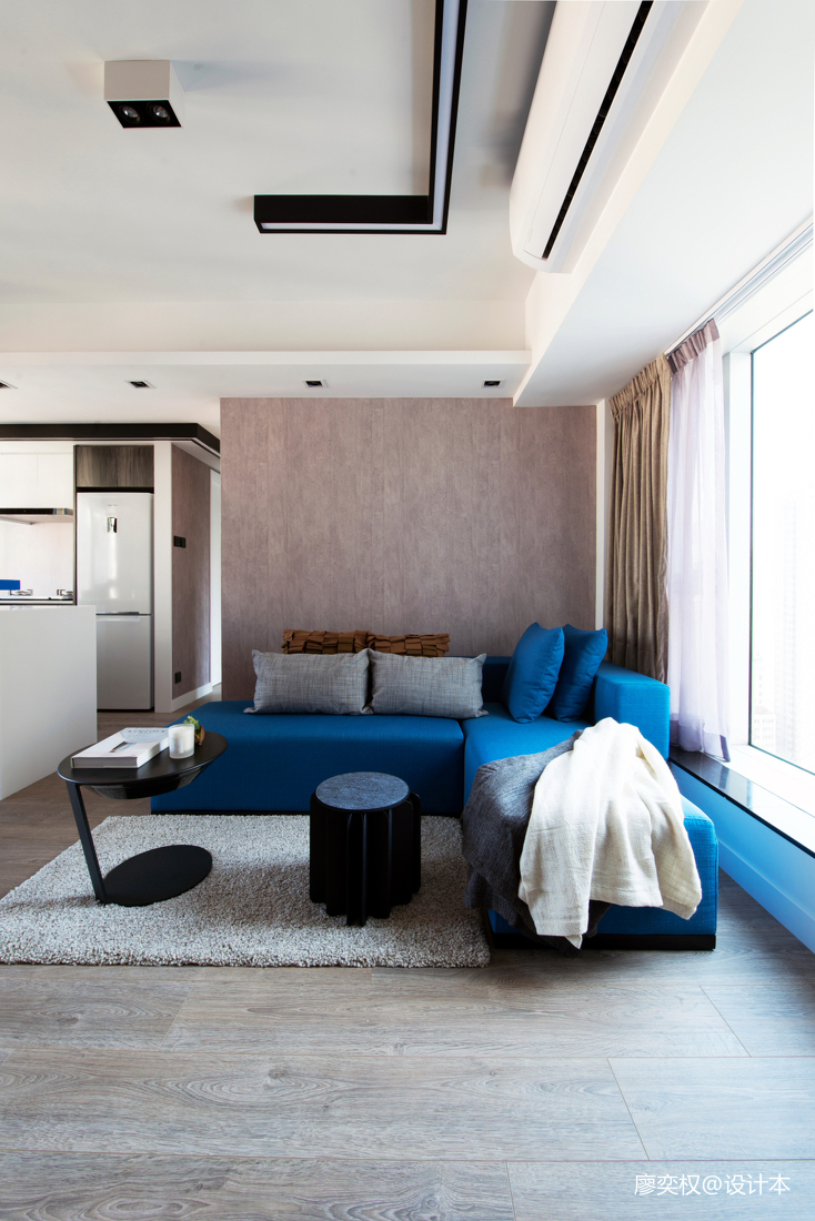 混搭-香港太平山脚的蓝调空间客厅设计