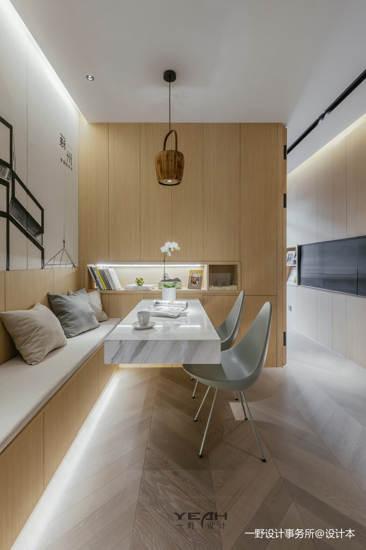 温暖的现代风格小户型客厅设计