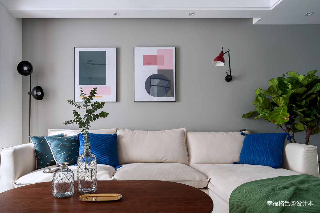 现代风二居客厅装饰画图片