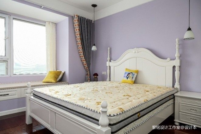 紫色现代风卧室实景图片