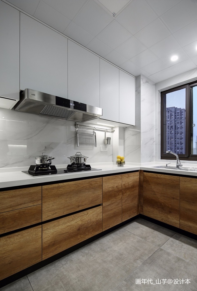 130平米现代简约—厨房图片