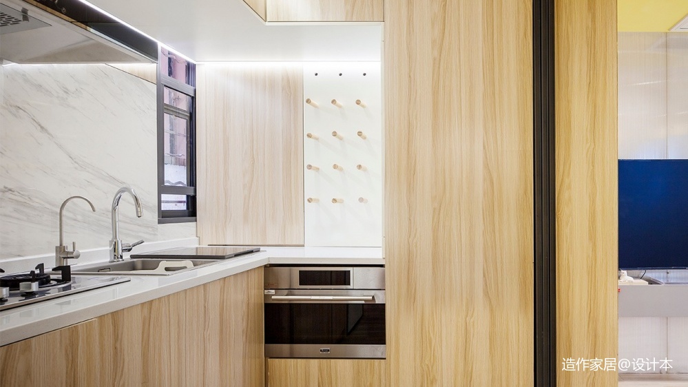 40只萌宠之家改造成马赛公寓——厨房图片