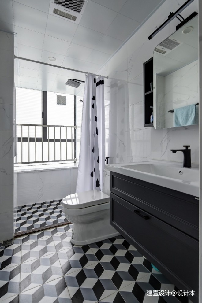 白色+原木配色的家——卫生间图片