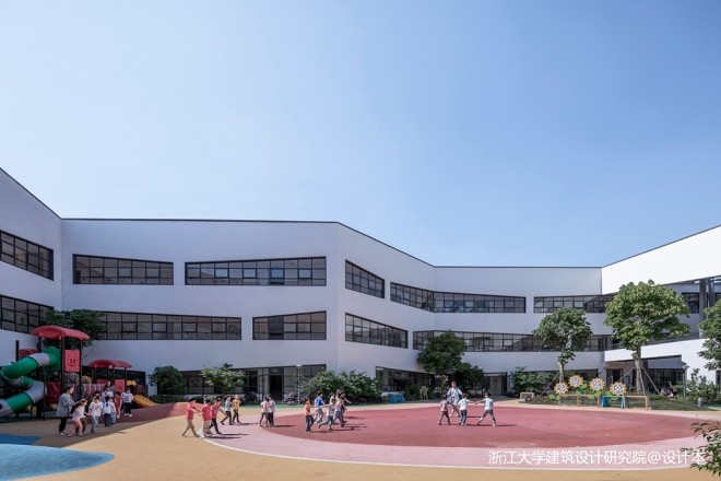 南浔镇中心幼儿园新址扩建工程——内庭院图片