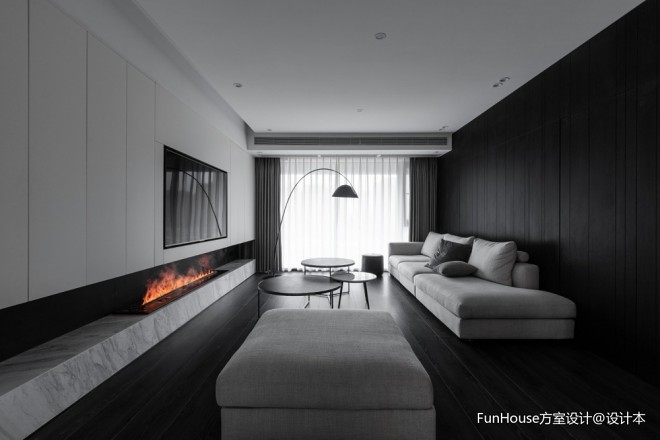 壁炉装点黑白质感空间——客厅图片