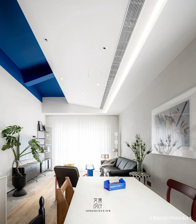 蓝顶丨建筑结构融入室内，专属顶层的畅