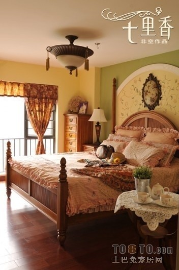 古典风格简装新婚家居卧室花纹壁纸落地