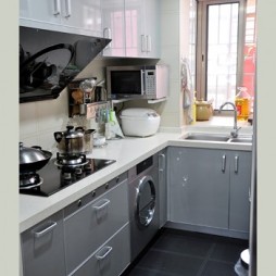2017现代风格条形5平米小面积家庭厨房橱柜装修图片