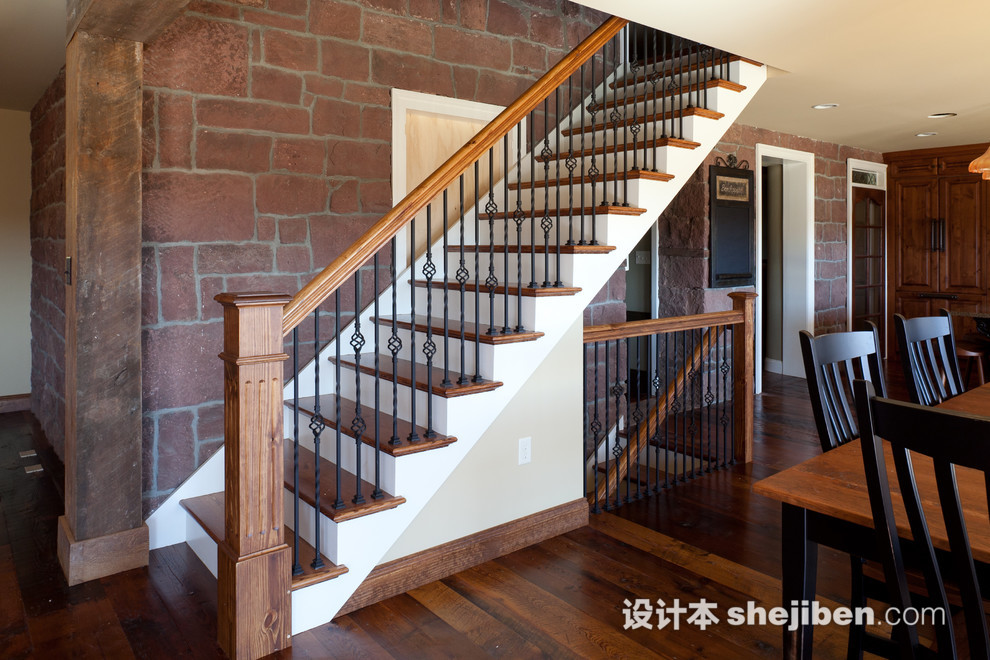 实木楼梯扶手安装方法