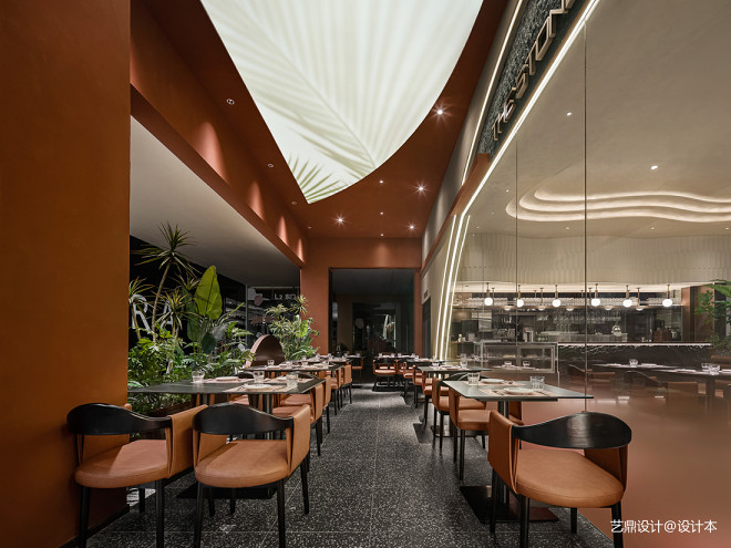 深圳人气西餐厅设计，259㎡沙漠绿洲